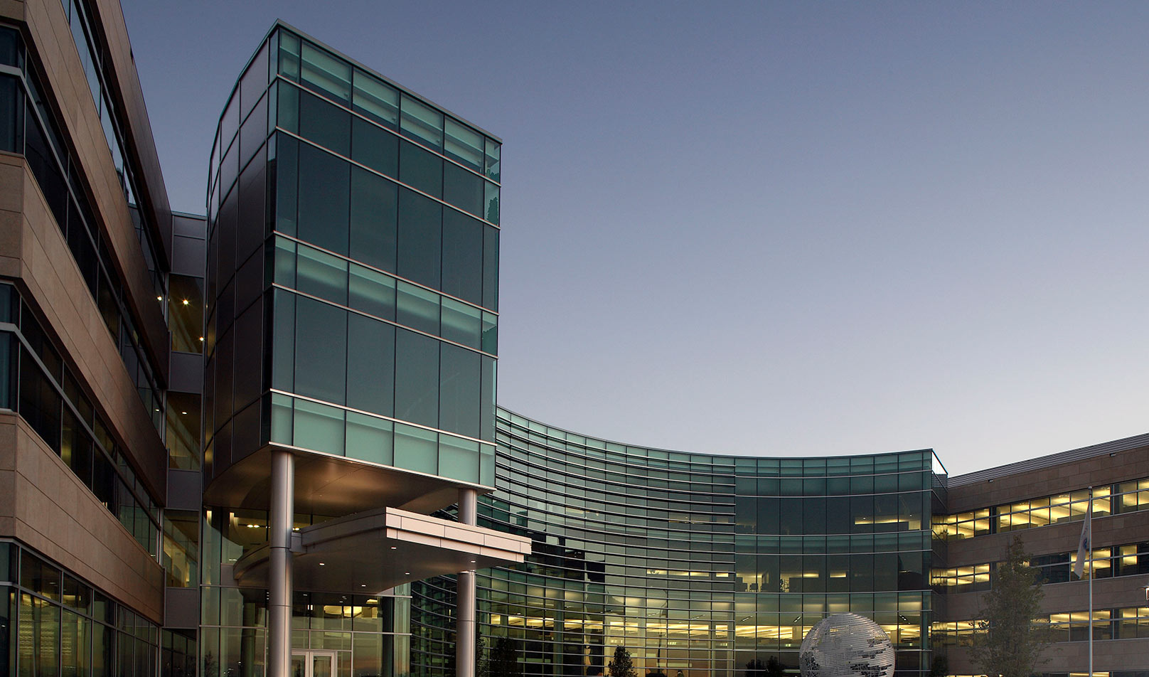 GE Healthcare World Headquarters - CG Schmidt