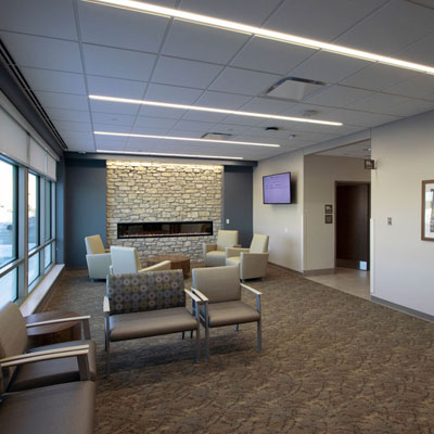 advocate-aurora_racine_lobby-waiting_ambulatory_healthcare_zastudios_web-m