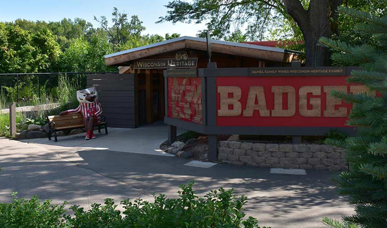 Henry Vilas Zoo – Badger Exhibit