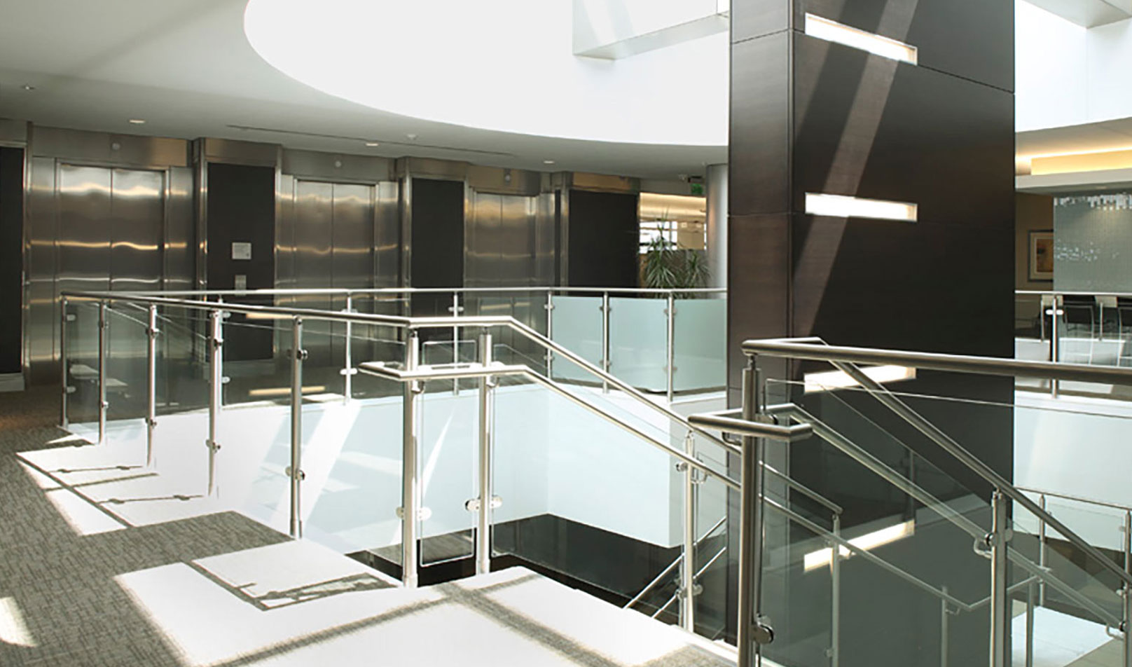 ge-healthcare-new-world-campus-kaplan-stairwell-small