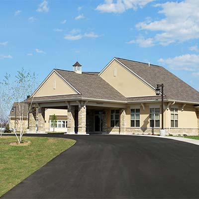 senior-living_rock-haven-exterior-mobile